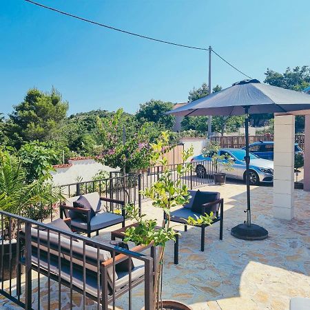 Villa Green Spirit Polaca Bagian luar foto