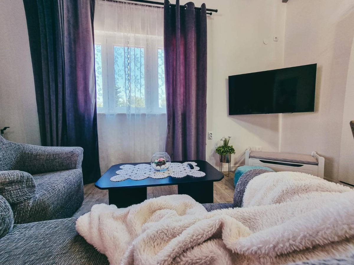 Villa Green Spirit Polaca Bagian luar foto