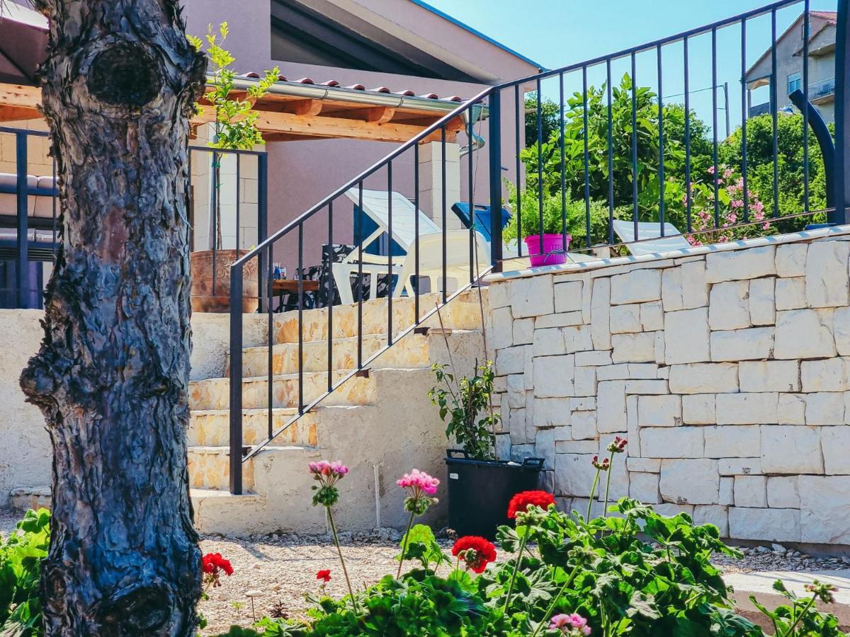 Villa Green Spirit Polaca Bagian luar foto